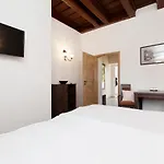 Onyx Gæstehus 3*