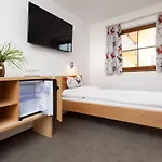 Onyx Gæstehus 3*